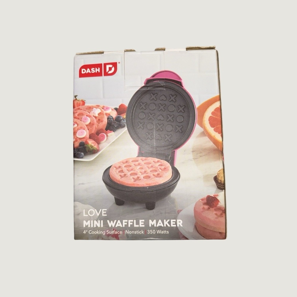 NEW Dash Mini 4 inch WAFFLE MAKER - Nonstick - Electric - XOXO LOVE Waffles Iron